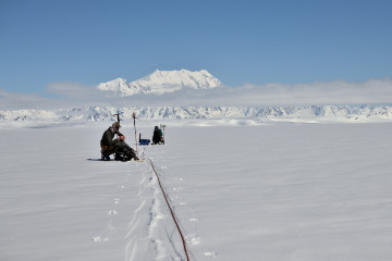 Shallow radar system